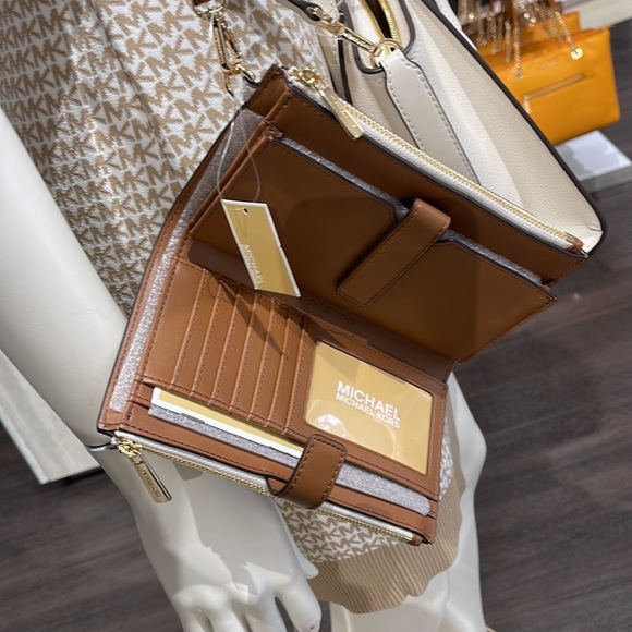 Michael Kors Jet Set Travel Large Double-Zip Wristlet-Wallet-PhoneHolder Vanilla - Picture 8 of 16